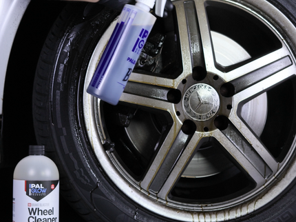 Brake Blaster non-acid wheel cleaner concentrated with dilution spray bottle
